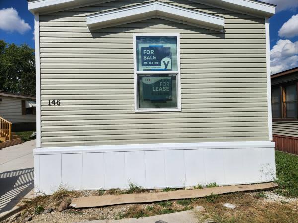 Photo 2 of 2 of home located at 146 Maple Lane Manteno, IL 60950