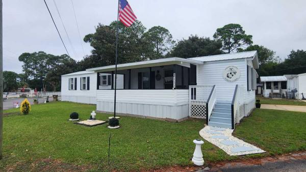 1997 Palm Harbor 2 Bed 2 Bath Split Mobile Home