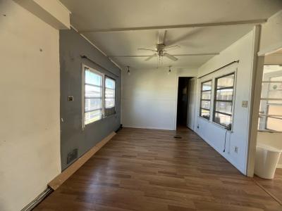 Photo 4 of 22 of home located at 465 Holiday Blvd Lakeland, FL 33815