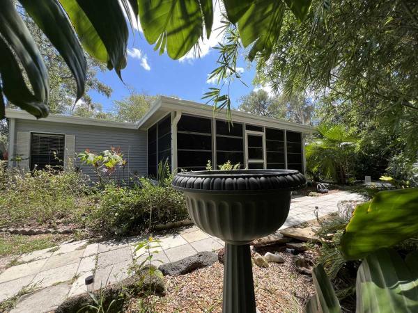 1988 Fleetwood Manufactured Home