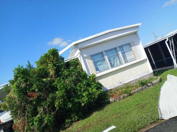 Photo 4 of 2 of home located at 370 53rd Ave N, 120 Saint Petersburg, FL 33703