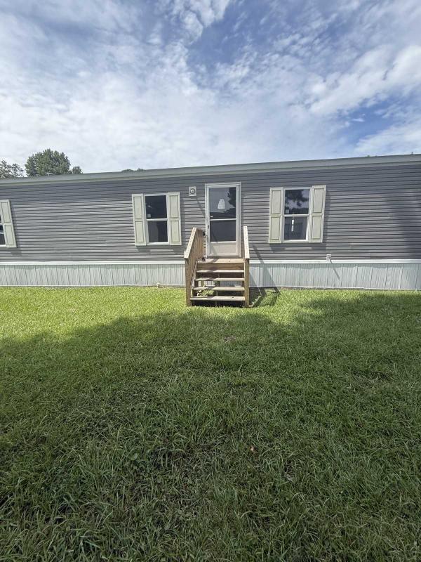 Photo 1 of 2 of home located at 109 Grace Park Ln. Beulaville, NC 28518