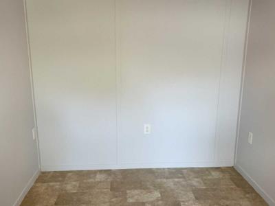 Photo 3 of 5 of home located at 226 SE 47Th Topeka, KS 66603