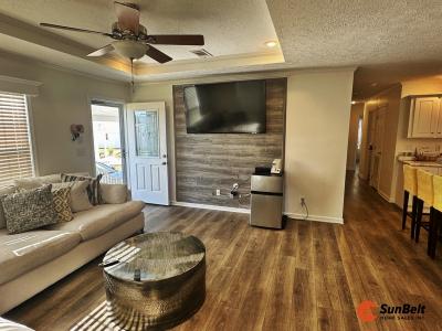 Photo 4 of 29 of home located at 107 Crossways Drive Leesburg, FL 34788
