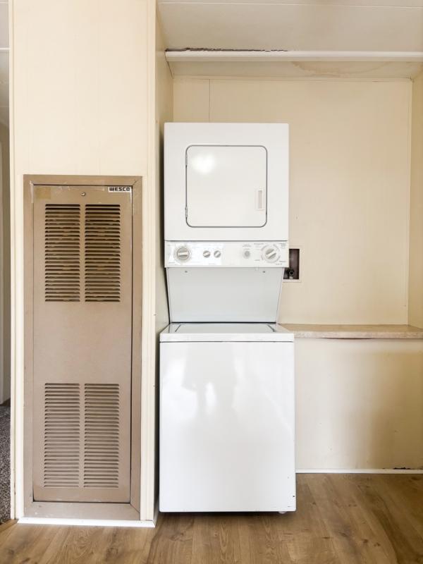 1973 SKYH Manufactured Home