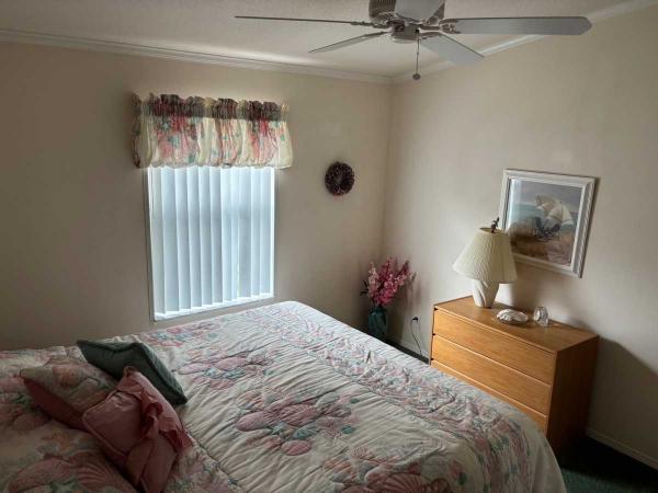 2000 Palm Harbor English Oak Manufactured Home