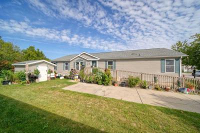 Photo 4 of 32 of home located at 8098 N Brookston Dr. Willis, MI 48191