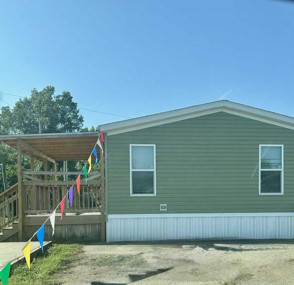 Photo 1 of 2 of home located at 6822 Landstar Louisville, KY 40272