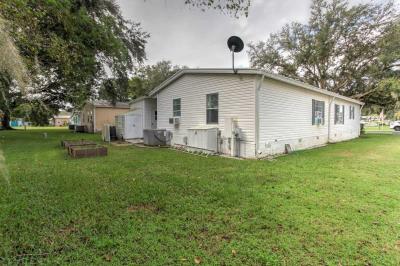 Photo 4 of 32 of home located at 5671 SW 56th Ave Ocala, FL 34474