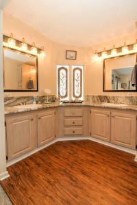 1993 Nobility Tropical Manufactured Home