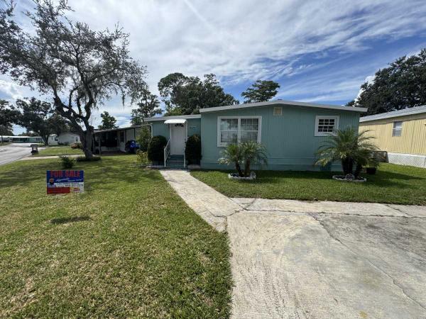 Photo 1 of 2 of home located at 9115 Grosse Pointe Boulevard Tampa, FL 33635