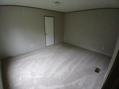 Photo 4 of 8 of home located at 1418 Slaughter Rd Benton, KY 42025