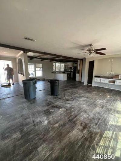 Mobile Home at Manufactured Housing Consultan 13930 Interstate 35 S Von Ormy, TX 78073
