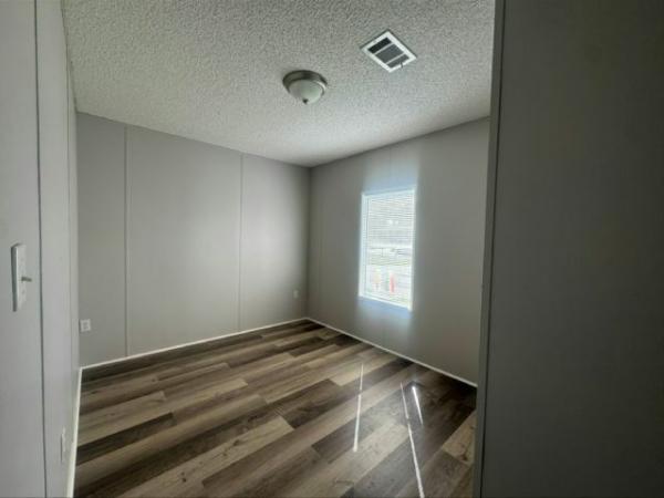 2007 WAVE Mobile Home For Sale