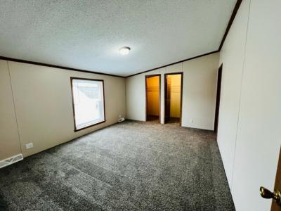 Photo 4 of 5 of home located at 4194 Knightsbridge Lane Jackson, MI 49201