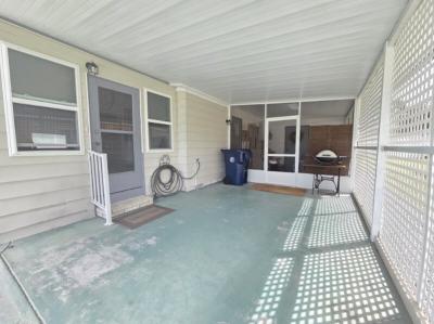 Photo 3 of 18 of home located at 510 W Moore Drive Auburndale, FL 33823