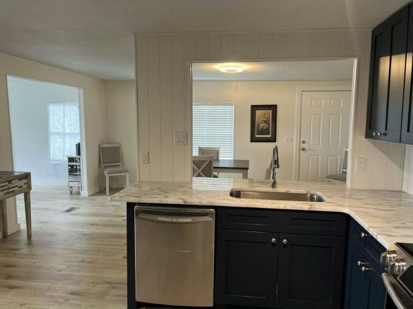 1984 Twin Mobile Home For Sale