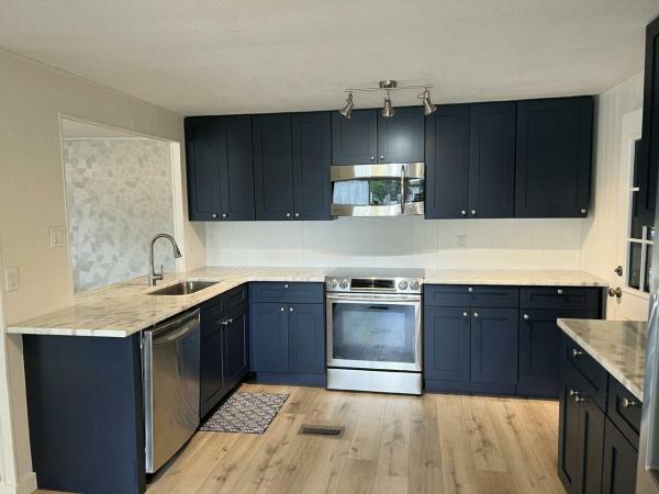 1984 Twin Mobile Home For Sale