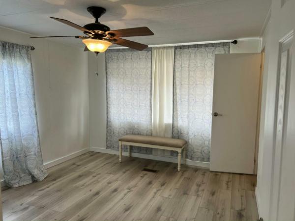 1984 Twin Mobile Home For Sale
