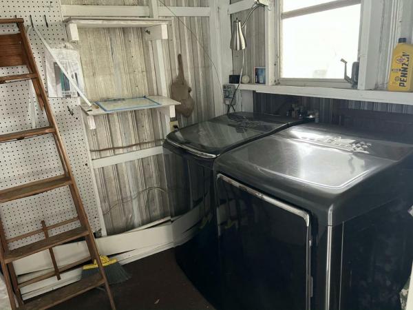 1984 Twin Mobile Home For Sale