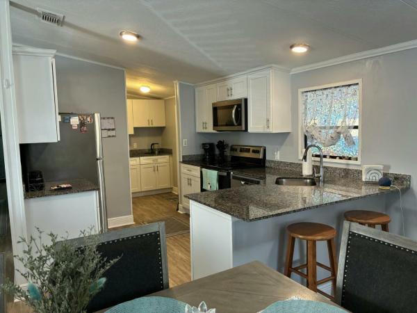 1986 Redmen HS Manufactured Home