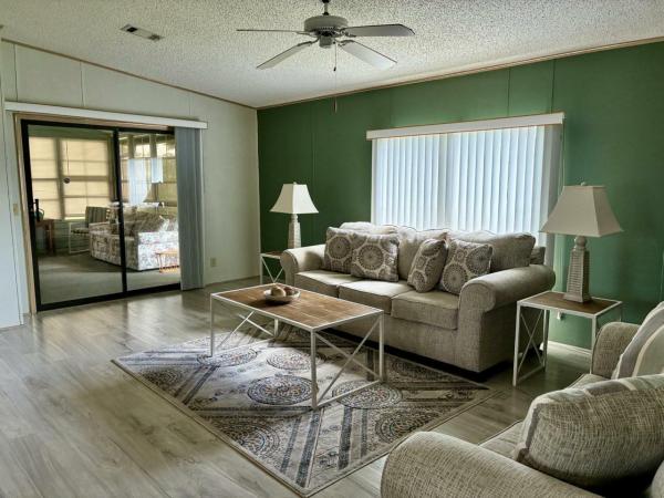 1989 HS Fleetwood Manufactured Home