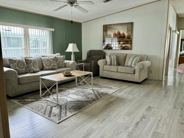 1989 HS Fleetwood Manufactured Home