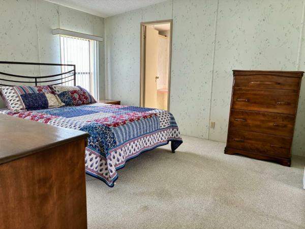 1989 HS Fleetwood Manufactured Home