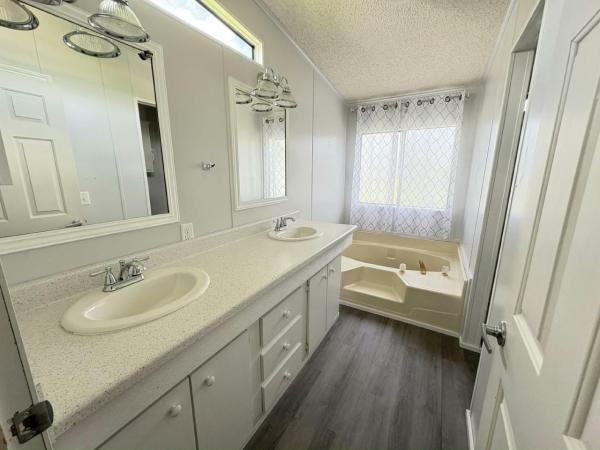1988 GLEN Manufactured Home