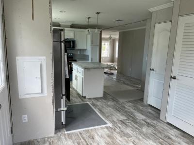 Photo 4 of 20 of home located at 4 Tahitian Drive Ellenton, FL 34222