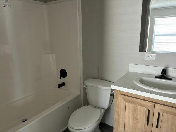 2025 Champion Home Builders, Inc. mobile Home