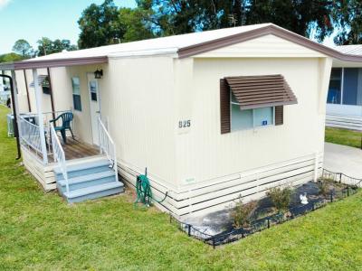Mobile Home at 825 Mary Street Wildwood, FL 34785