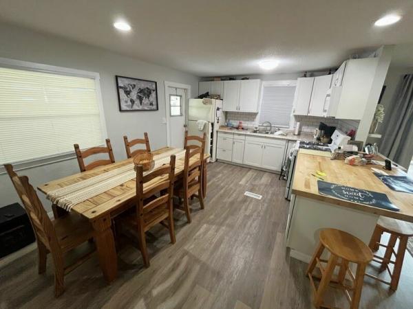 1980 SUNC HS Mobile Home