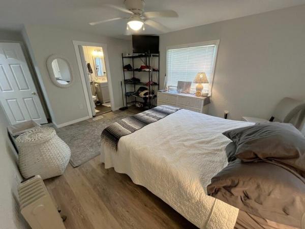 1980 SUNC HS Mobile Home