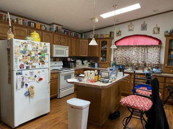 2005 Commodore Mobile Home