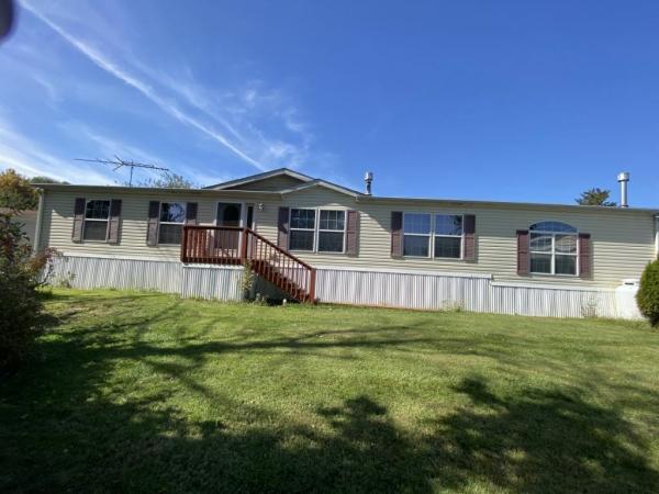 2005 Commodore Mobile Home