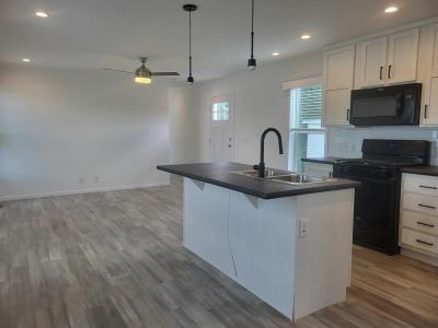 Photo 5 of 19 of home located at 8 Drake Lane Beecher, IL 60401