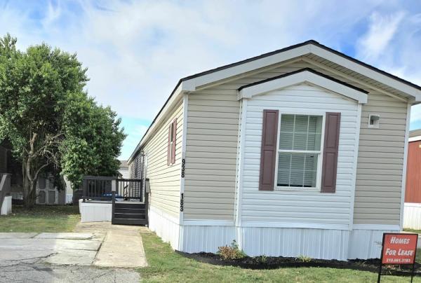 Photo 1 of 2 of home located at 4938 Laura Ln  #183 Kirby, TX 78219