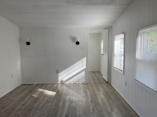 1973 NEW mobile Home