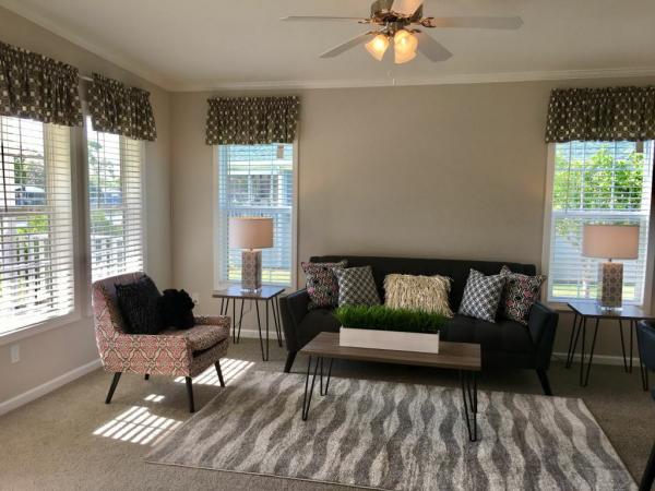 2018 Champion LaBelle Mobile Home