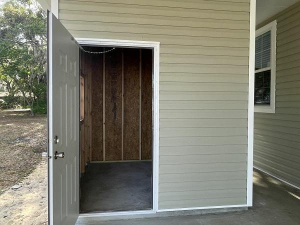 2023 Champion - Lake City LaBelle Mobile Home