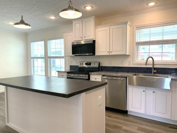 2023 Clayton - Richfield Monticello w/Den Mobile Home