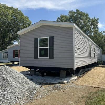 Photo 3 of 9 of home located at 27 Crestwood Drive #0114 Middletown, IN 47356