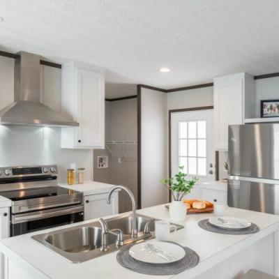 Photo 5 of 25 of home located at 9901 State Road 3 #0071 Muncie, IN 47303