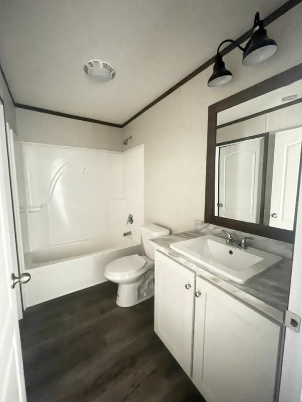 2022 Clayton Homes Inc American Made Mobile Home
