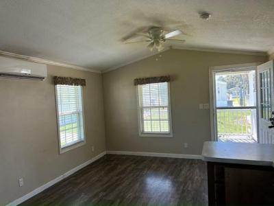 Photo 2 of 7 of home located at 6941 Macdonald Court, Lot 6 Zephyrhills, FL 33541