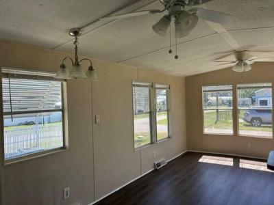 Photo 3 of 9 of home located at 6941 Macdonald Court, Lot 17 Zephyrhills, FL 33541