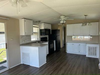 Photo 4 of 9 of home located at 6941 Macdonald Court, Lot 17 Zephyrhills, FL 33541