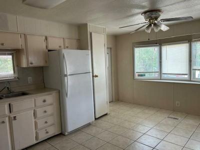 Photo 5 of 10 of home located at 6941 Macdonald Court, Lot 52 Zephyrhills, FL 33541