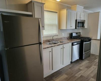 Mobile Home at 2322 Catalpa St Liberty, MO 64068